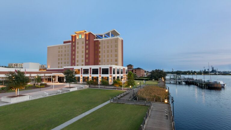 Embassy Suites Wilmington Riverfront